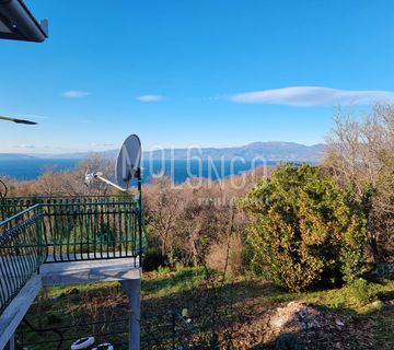 KOSTRENA, primorska kuća s pogledom na more - cover