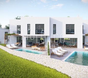 CRIKVENICA, građevinsko zemljište 678 m2 s dozvolom - cover