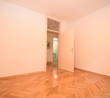 Vrhovec - 5-sobni stan (200 m2) sa parkingom i VRTOM - Vidikovac - cover