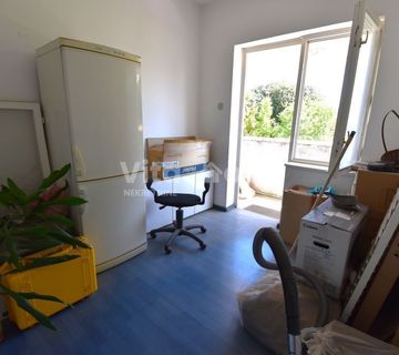 POLUOTOK, POGLED NA MORE! 3. KAT, 35 M2 - cover