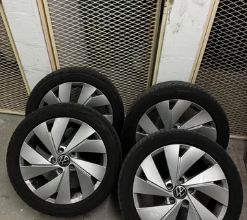 VW Belmont 5x112 17” - cover