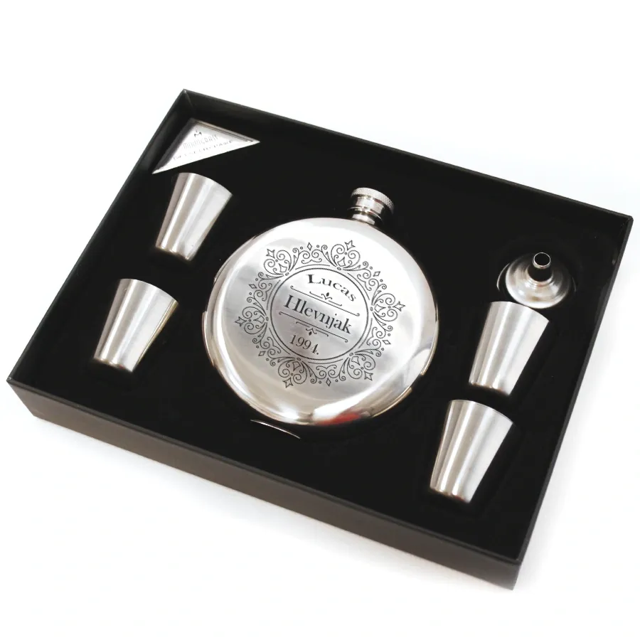 Personalizirana pljoska u kompletu sa 4 čašice i lijevkom- inox - cover