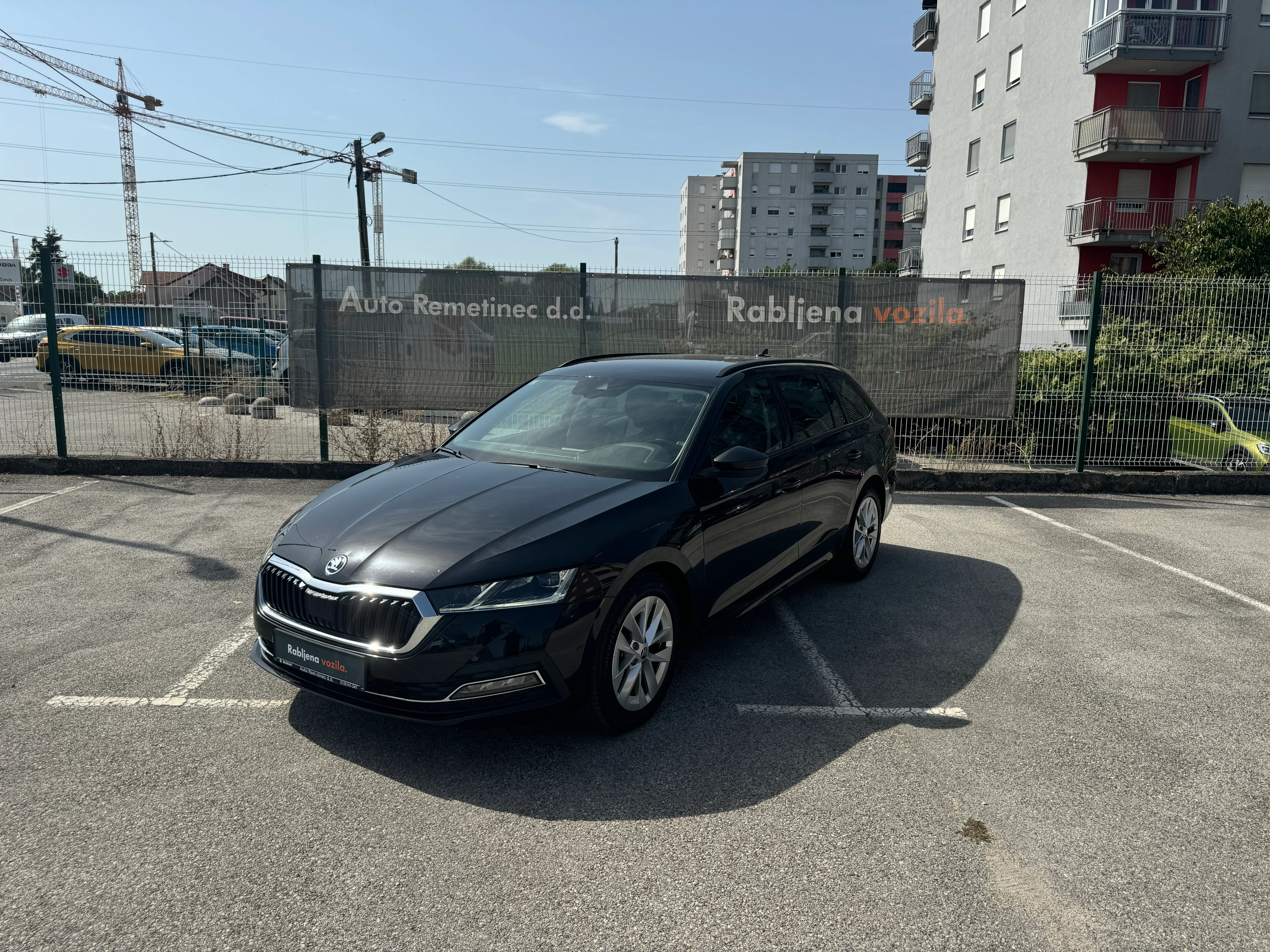Škoda Octavia Combi 2,0 TDI Style - cover