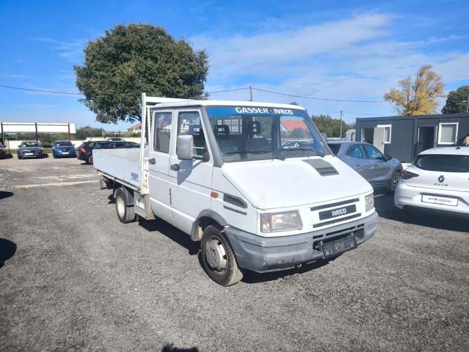 Iveco 35E10A | Sanduk 300x200 | Dupla kabina | IZVRSNO STANJE - cover
