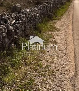 Istra,Vodnjan poljoprivredno zemljište veličine 718 m2 - cover