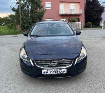 Volvo S60 D2 Kinetic,Automatik,Svi servisi,Navi,PDC,MF - cover