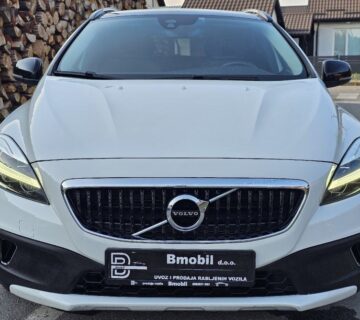 Volvo V40 Cross Country D2 Automatic,OVERSTA EDITION,LEASING,JAMSTVO - cover