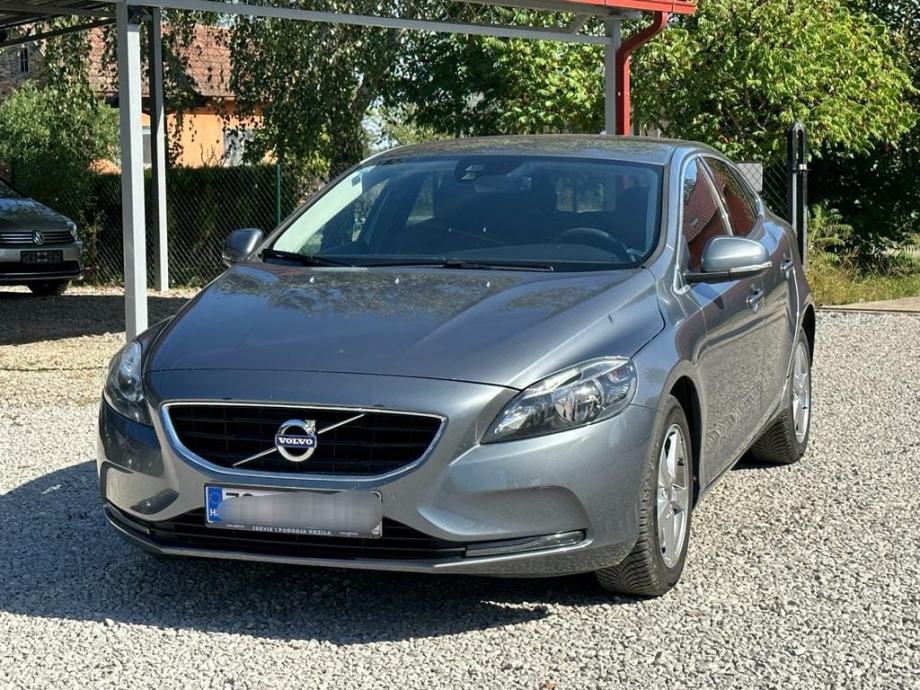 volvo-v40-d2-automatik-2015-god-slika-202827168