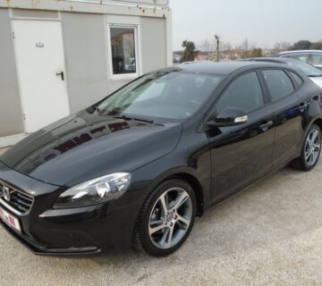 Volvo V40 D2 - cover