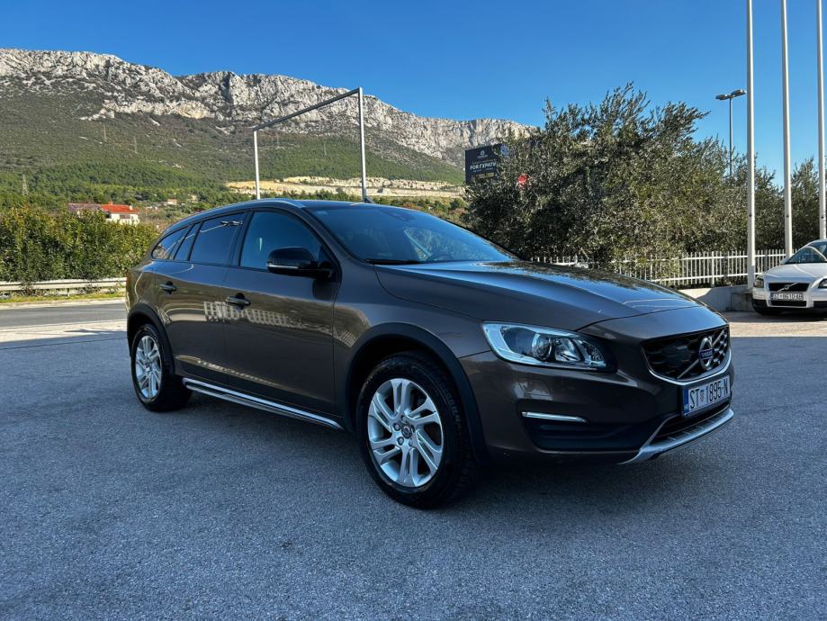 volvo-v60-cross-country-d3-momentum-pro-automatik-slika-210971825