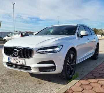 Volvo V90 Cross Country D5 AWD A/T8 Inscription automatik - cover