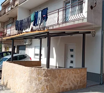 NADSTREŠNICE - cijena na upit - cover