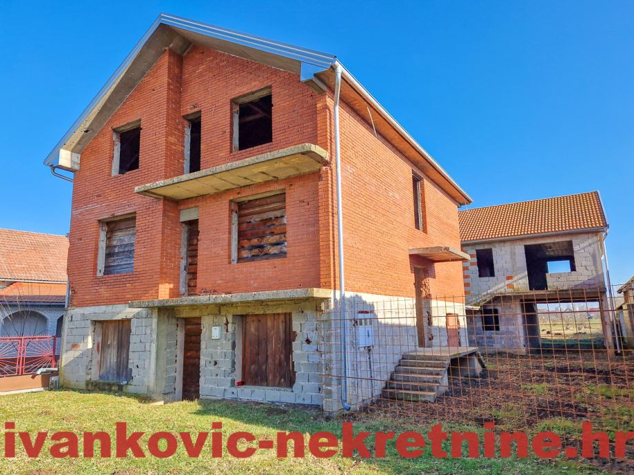 vukovar-kuca-zgrada-600-m2-krov-legalno-ogroman-potencijal-slika-212205694