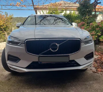 Volvo XC60 D4 Momentum Pro •Navi, Kamera, Led, Keylees, 4x4, 119200km• - cover