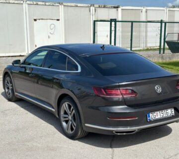 VW Arteon 2,0 TSI * R-line * reg. do 4/25 * 190 ks * DSG * alcantara * - cover
