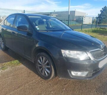 ŠKODA OCTAVIA 2014 G 160000 KM(prodaja i zamjena) - cover