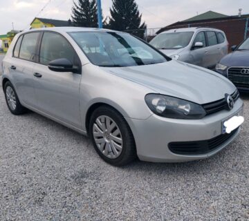 VW Golf 6 1,6 TDI KLIMA , TEMPOMAT - cover