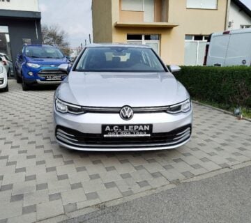 VW Golf 8 2,0 TDI,2020god.,LIFE,NAV,6 BRZINA,TOP STANJE,NA IME KUPCA.. - cover