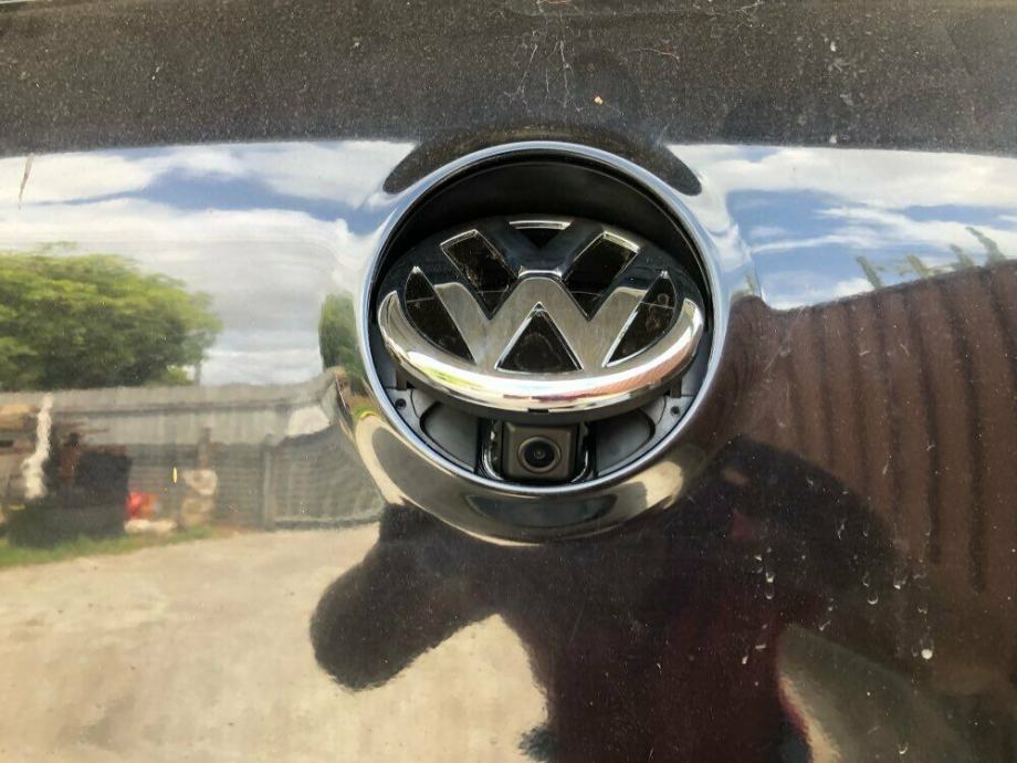 vw-logo-kamera-slika-135522930