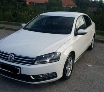 VW Passat 2,0 TDI 103 KW /NAVI/PDC/ALU - cover