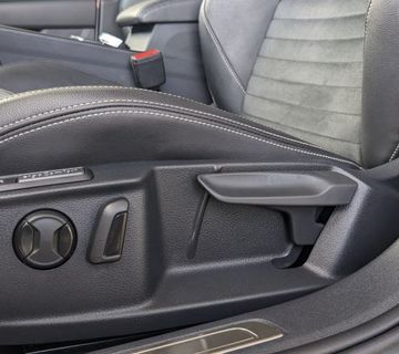 VW Passat Variant 2,0 TDI DSG*F1*ELEGANCE*MASAŽA*IQ.MARTIX*FULL*uPDV-u - cover