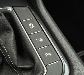 VW Tiguan 2,0 TDI • R-LINE • ACC • LANE A. • JAMSTVO 12MJ • LEASING - cover
