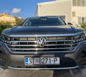 VW TOUAREG 3.0 V6 TDI 4M R-LINE - cover