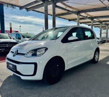 VW Up! 1,0 - cover