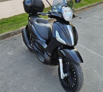 Piaggio Beverly 300ie - cover