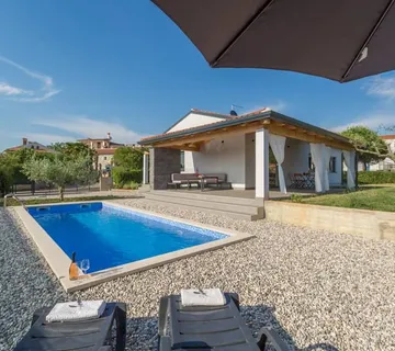 Villa Antoniana - cover