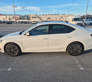 Škoda Octavina 1.5 TSI , 2024.g. - cover