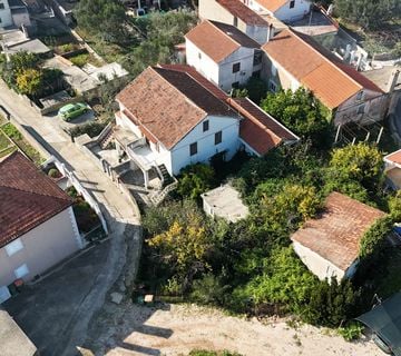 PRILIKA - KUĆA - SUTOMIŠČICA - 520M2 (prodaja) - cover