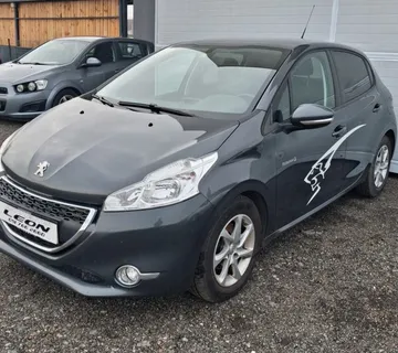 Peugeot 208 1,2 VTi, 2014 g, 94000, kartice 24/36 rata - cover