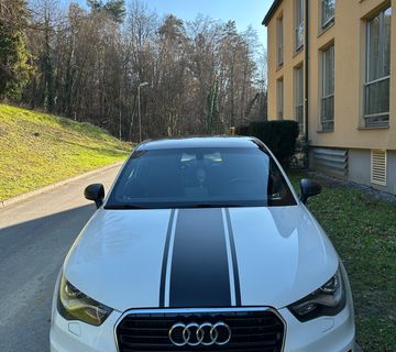 Audi A1 1,6 TDI 2011 S-Line Panorama - cover