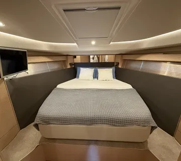 Bavaria S45 HT - izvrsno stanje - cover