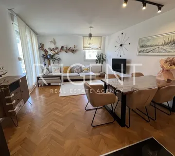 Solin, Sv. Kajo - Trosoban stan s loggiom i pogledom na more - cover