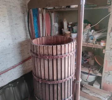 Preša za grožđe - cover