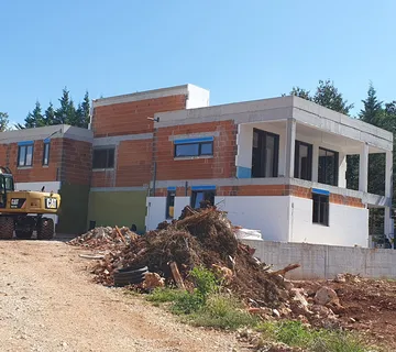 Prodaja, stan u izgradnji, prizemlje ca.77m2 + vrt ca.120m2 - cover