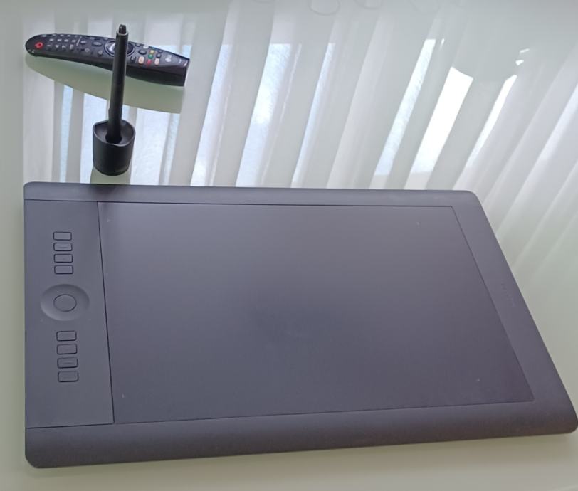 wacom-intuos-pro-l-slika-223994673