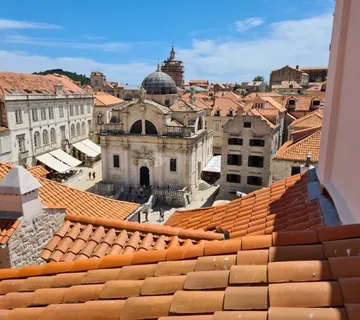 PROSTRANI STAN U STAROM GRADU (prodaja) - cover