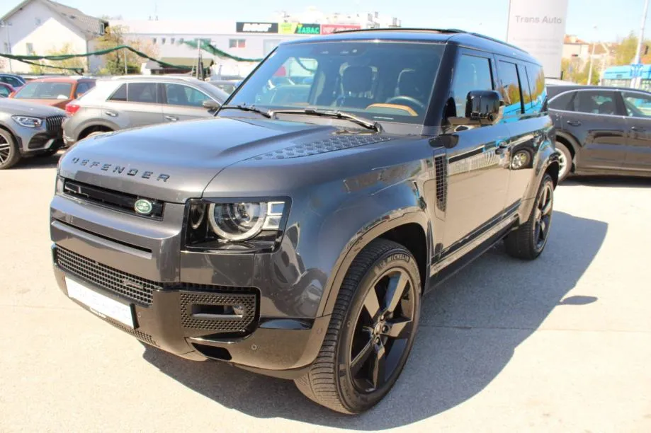 Land Rover Defender 110 X-Dynamic HSE 3.0D 300ks AWD - cover