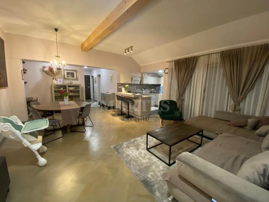 Dubrava, okretište, zgrada-4 stana, 450m2, 10 soba (prodaja) - cover