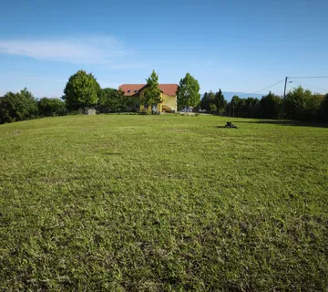 Građevinsko zemljište 1927 m2 - Kupinečki Kraljevec - cover