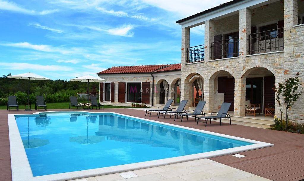 ISTRA - VILLA - BAZEN - ECO DOMUS! - cover