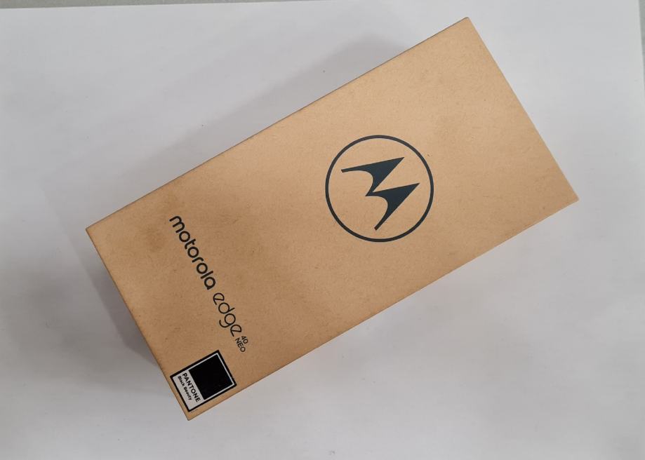 MOTOROLA EDGE 40 NEO 256/12GB **DO 24 RATE*** R1! GARANCIJA! - cover