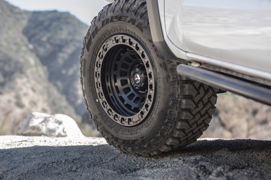 Alu felge 17'' FUEL ZEPHYR *SUV* 5X127 / 6X139,7 - cover