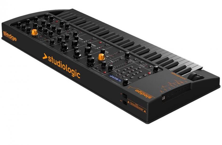 Fatar (Studiologic) Sledge 2.0 Black Edition synthesizer - cover