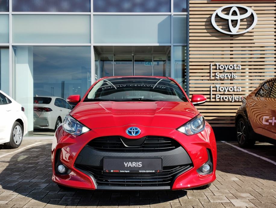 YARIS 1.5 HYBRID e-CVT SOL ISPORUKA ODMAH JAMSTVO 10 g. - cover