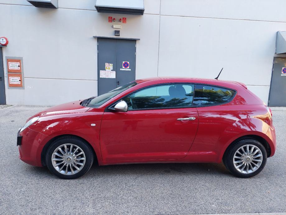 Alfa Romeo MiTo 1,3 JTD - cover