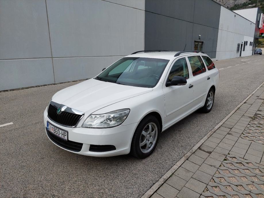 Škoda Octavia*** Karavan*** 1,6 TDI *KLIMA* - cover